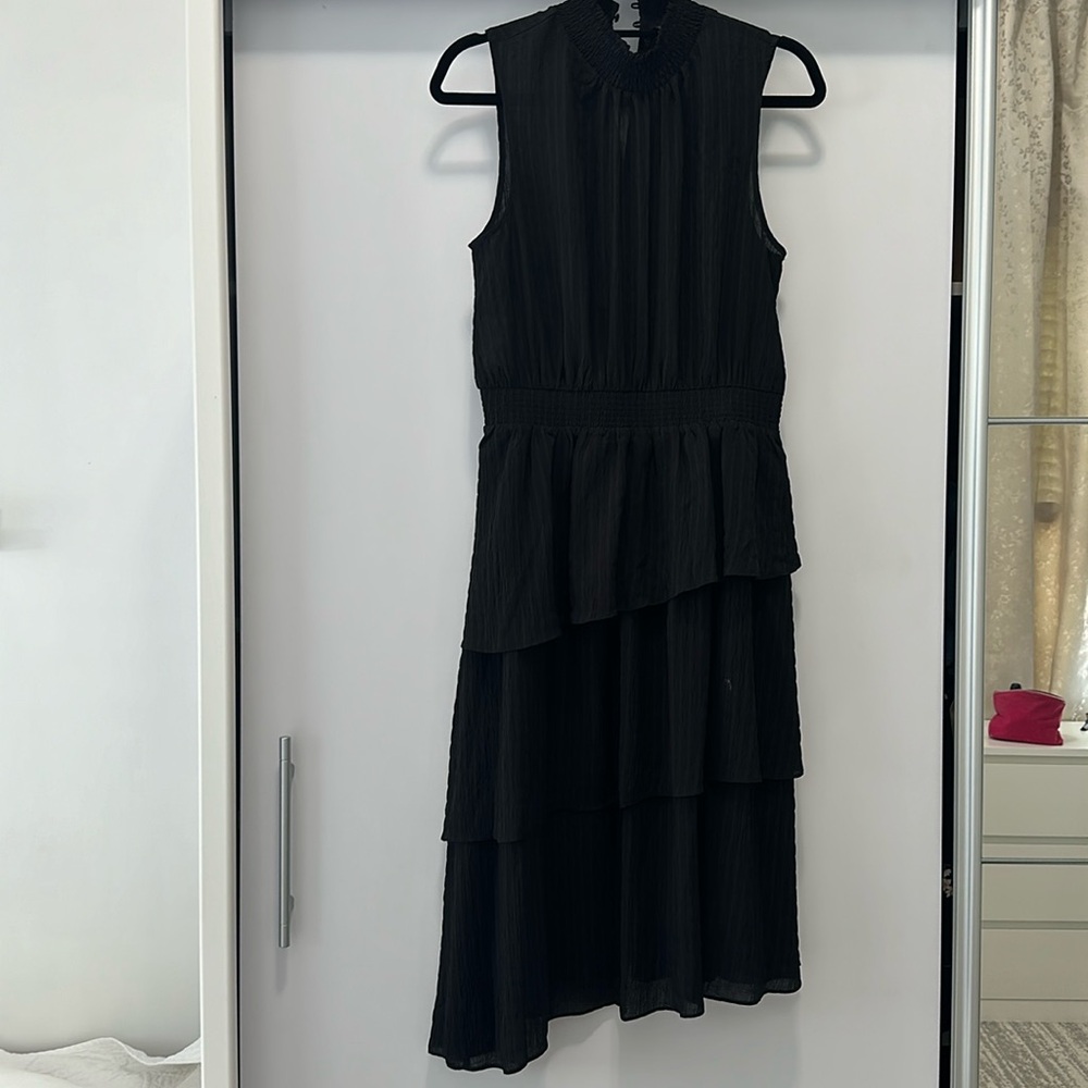 Dress midi , black ,size M , used like new , perfect condition
